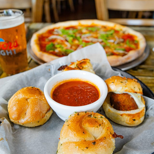 Knotted Up Sliders.